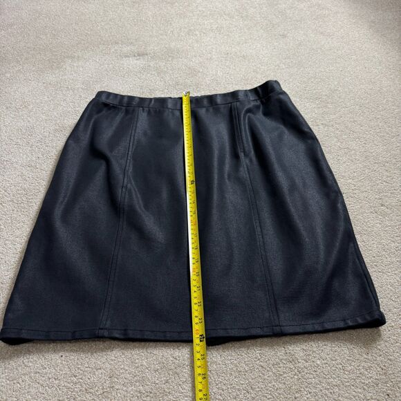 Lane Bryant Women's Black Skirt Knee Length Career Pull On Slit in Back Size 18 - Picture 9 of 12